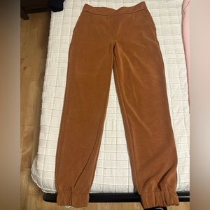 Softstreme High-Rise Jogger